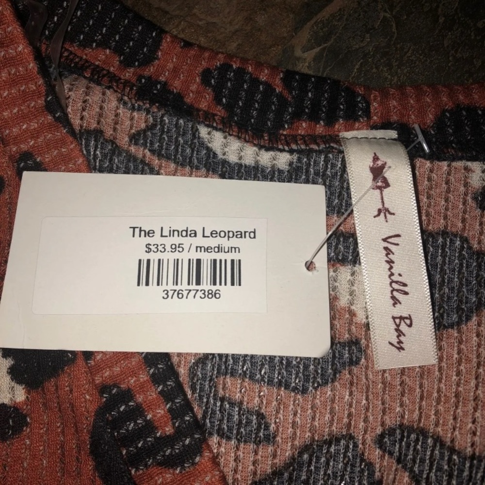Rust Leopard Tie Button Top Medium - Picture 2 of 3